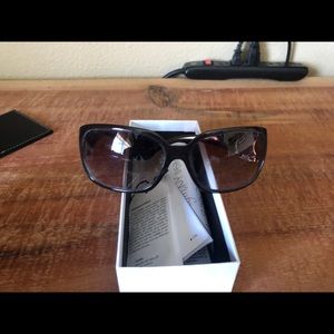 Women’s sunglasses